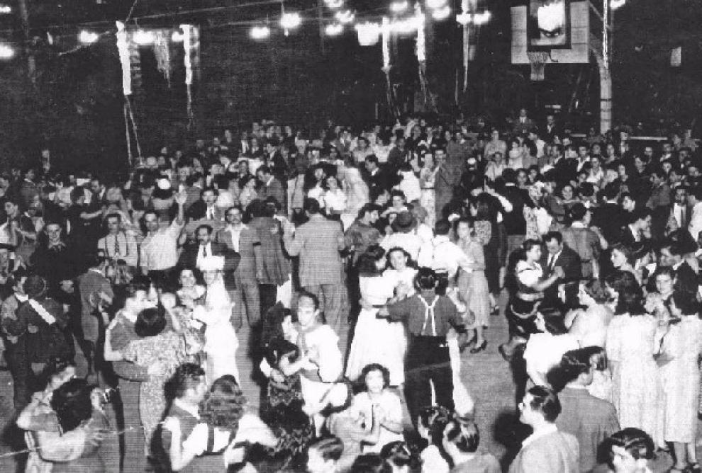 Baile en 33